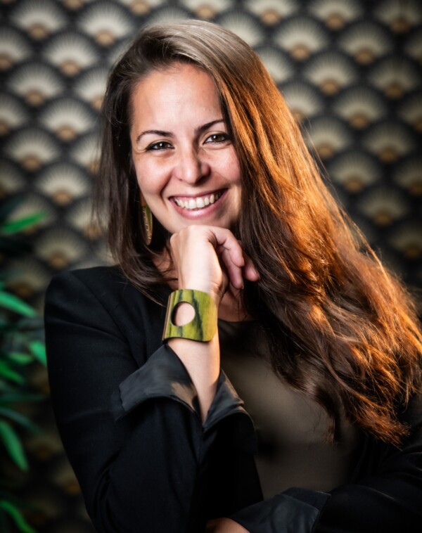 Nouvelle photo pro, by the one and only simon.guyomardconférencière
diversitéculturelle
managementinterculturel
portraitpro
photostudio
publicspeaker
internationalspeaker
conférence
