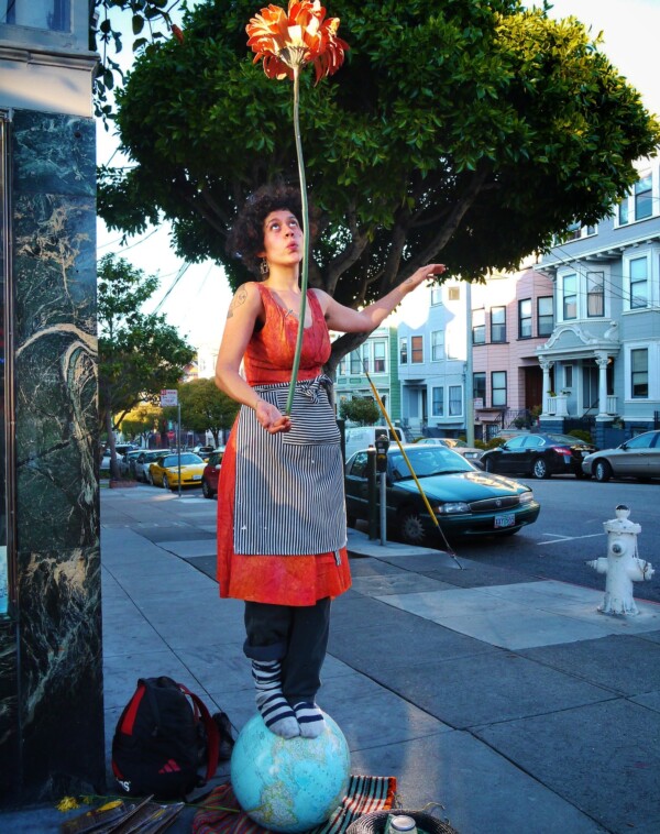 - San Francisco, Etats-Unis, décembre 2011 -sanfrancisco
tripdownmemorylane
streetperformance
voyage
etatsunis
californie
california
theworldismyplayground
femaleartist